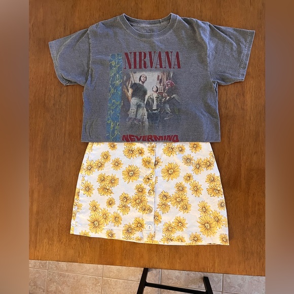 Forever 21 Skirts Womens 9s Throw Back Outfit With Nirvana Tshirt
